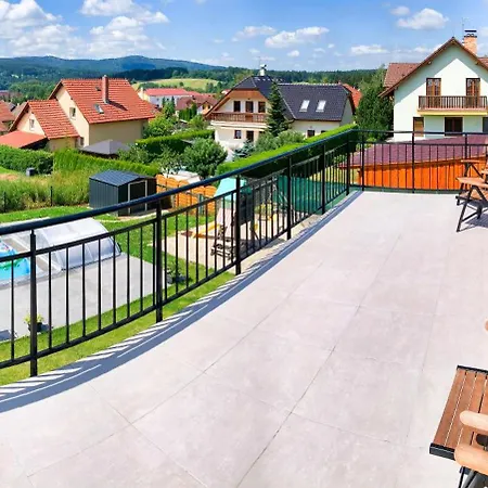 Апартаменты Apartmanove S Bazenem Lipno 1 *