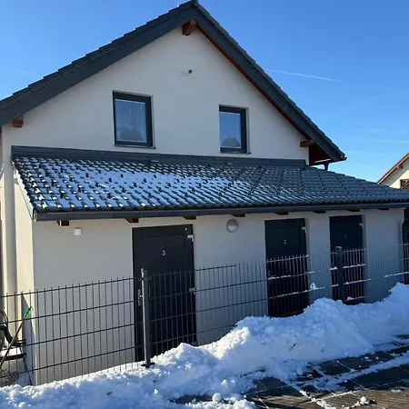 Apartmanove S Bazenem Lipno 1 Апартаменты Фримбурк