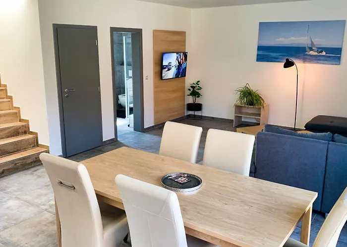 Apartmánové S Bazénem Lipno 1 Frymburk