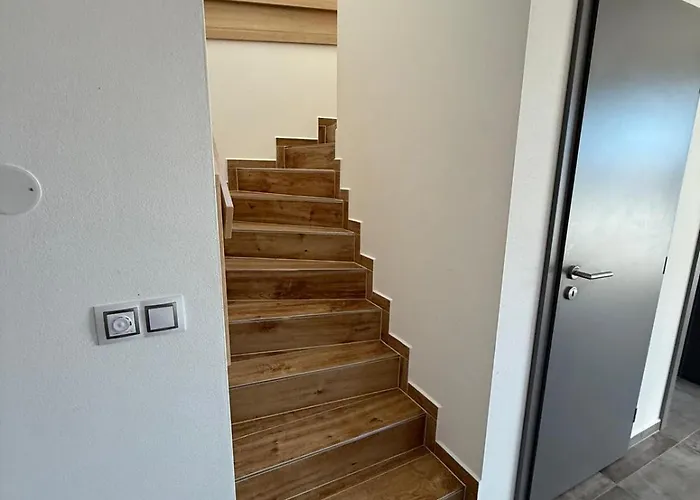 Apartmánové S Bazénem Lipno 1 * Frymburk