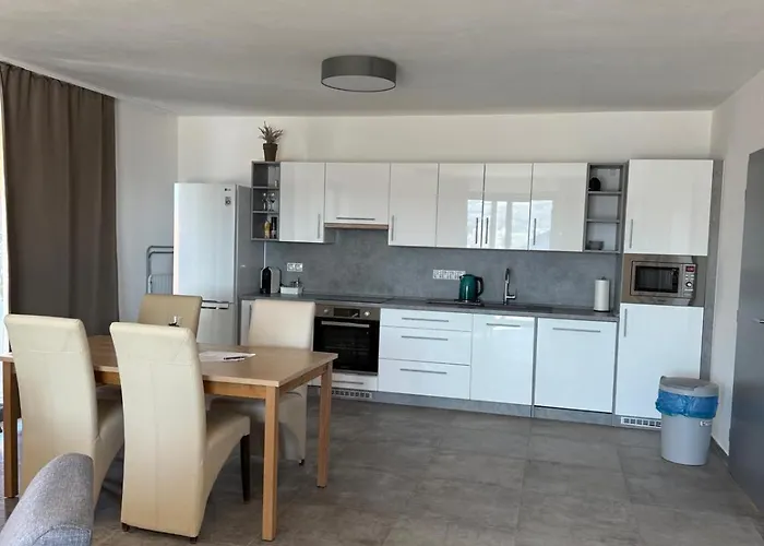 Apartmánové S Bazénem Lipno 1 * Frymburk